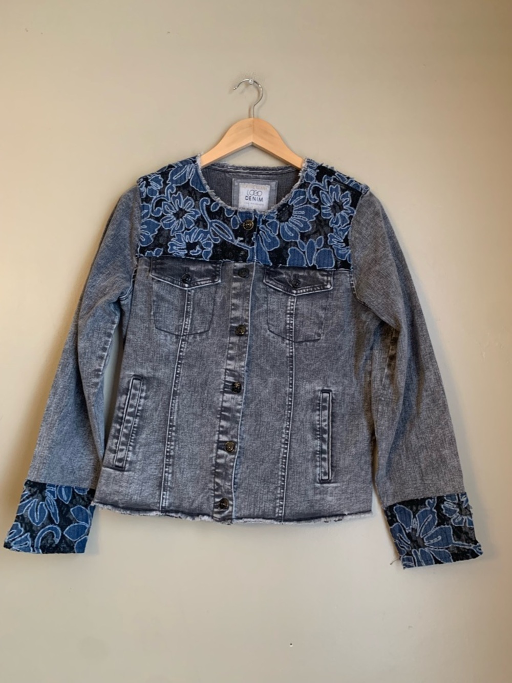 LOGO by Lori Goldstein Floral Lace Denim Jean Jacket Limited Edition Womens Sz 6